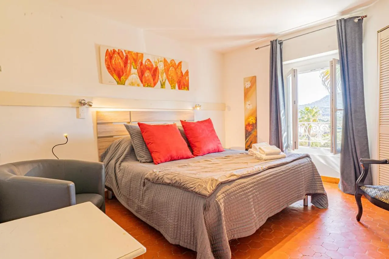 Bed & Breakfast Domaine De L'Aufrene Bed and Breakfast Hyères