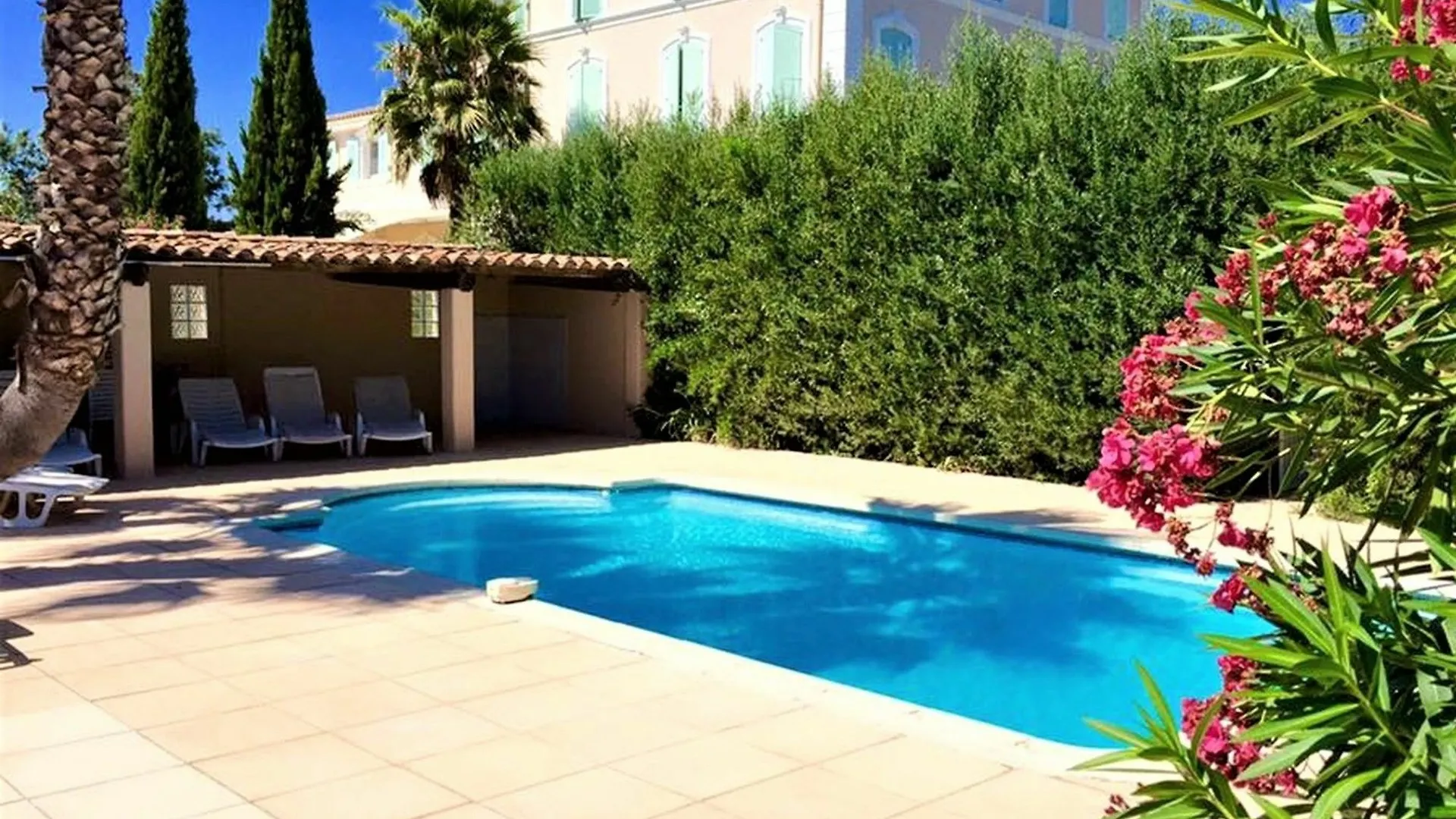 Bed & Breakfast Domaine De L'Aufrene Bed and Breakfast Hyères